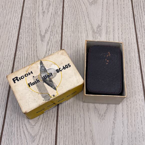 Vintage Ricoh Riken Camera Flash Unit BC-605 Bulb Cord Zippered Storage Case Box - Picture 14 of 16